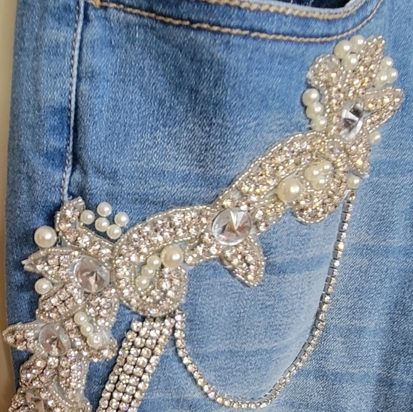 Venus Jeans Jewel Embellished Skinny Stretch Jeans Size 2 - Picture 2 of 12